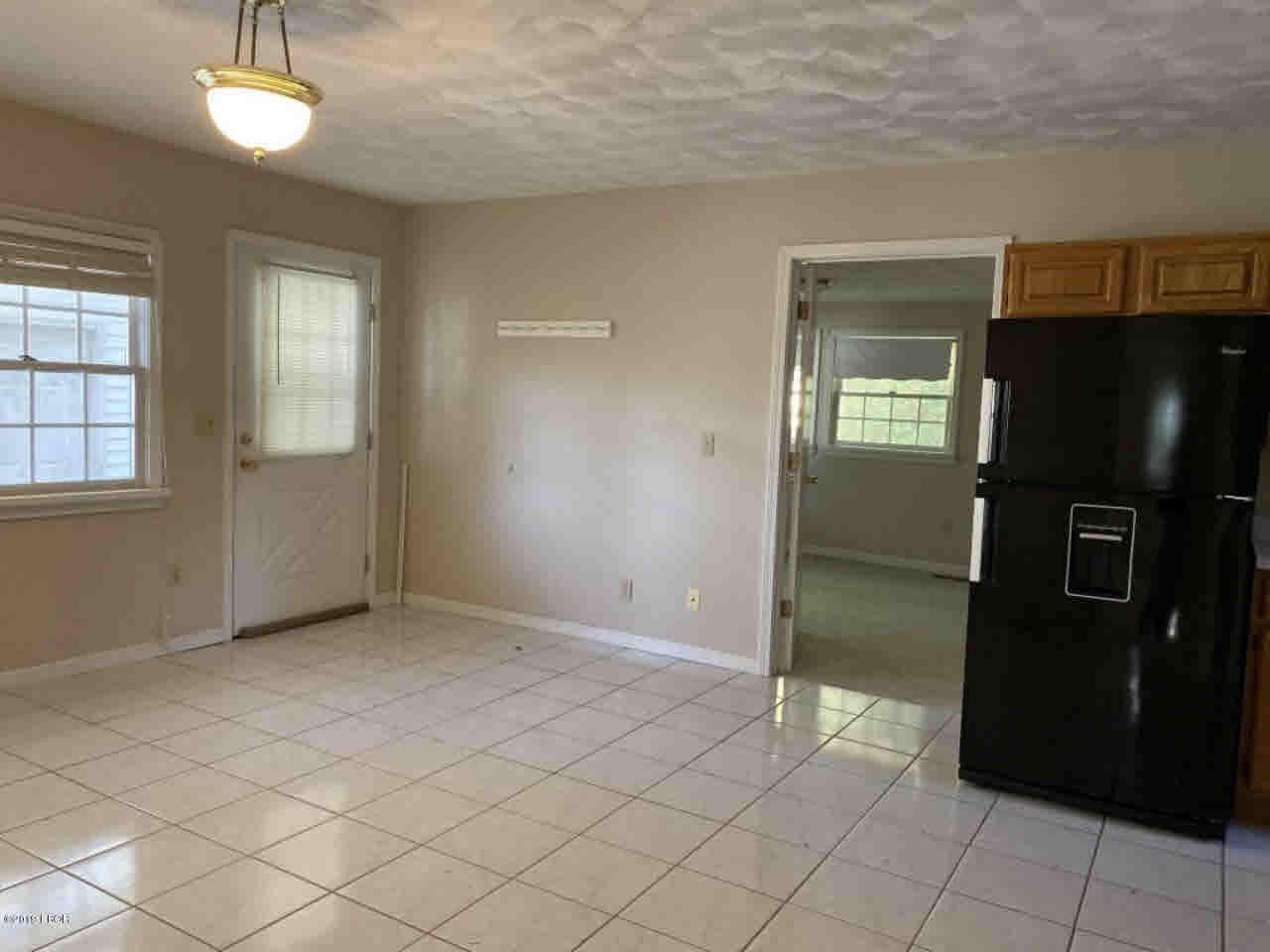 310 Wood Road Carbondale, IL 62901 - Photo 6 of 23