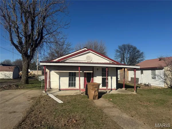 $20,000 | 304 East 7th Street, Kennett, MO 63857