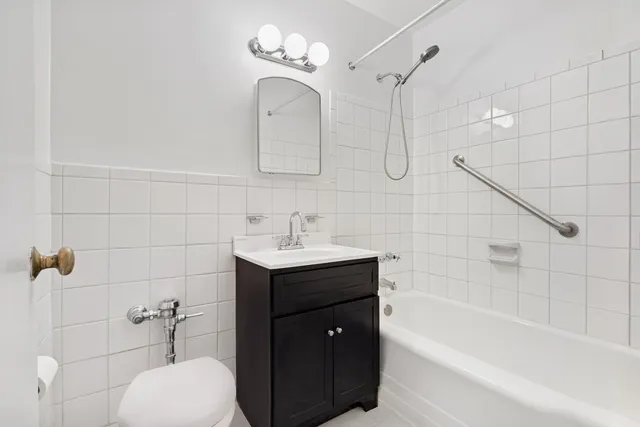 $839,000 | 475 FDR Drive, Unit L902 | Lower East Side