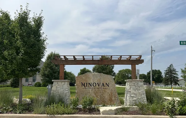 $100,000 | 2812 Ninovan Lane, Minooka, IL 60447