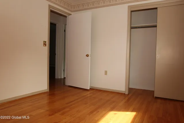 $2,800 | 73 Birchwood Lane, Colonie, NY 12309