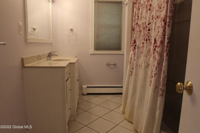 $2,800 | 73 Birchwood Lane, Colonie, NY 12309