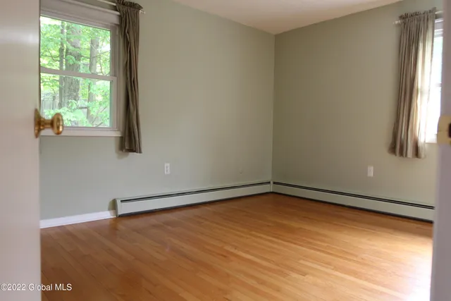 $2,800 | 73 Birchwood Lane, Colonie, NY 12309