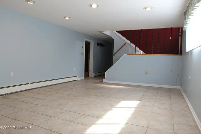 $2,800 | 73 Birchwood Lane, Colonie, NY 12309