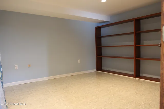 $2,800 | 73 Birchwood Lane, Colonie, NY 12309