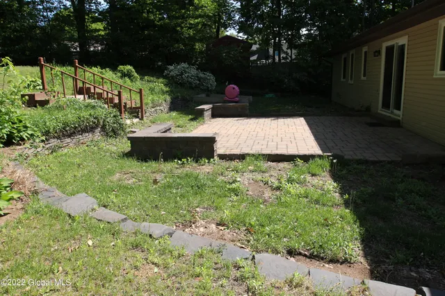 $2,800 | 73 Birchwood Lane, Colonie, NY 12309