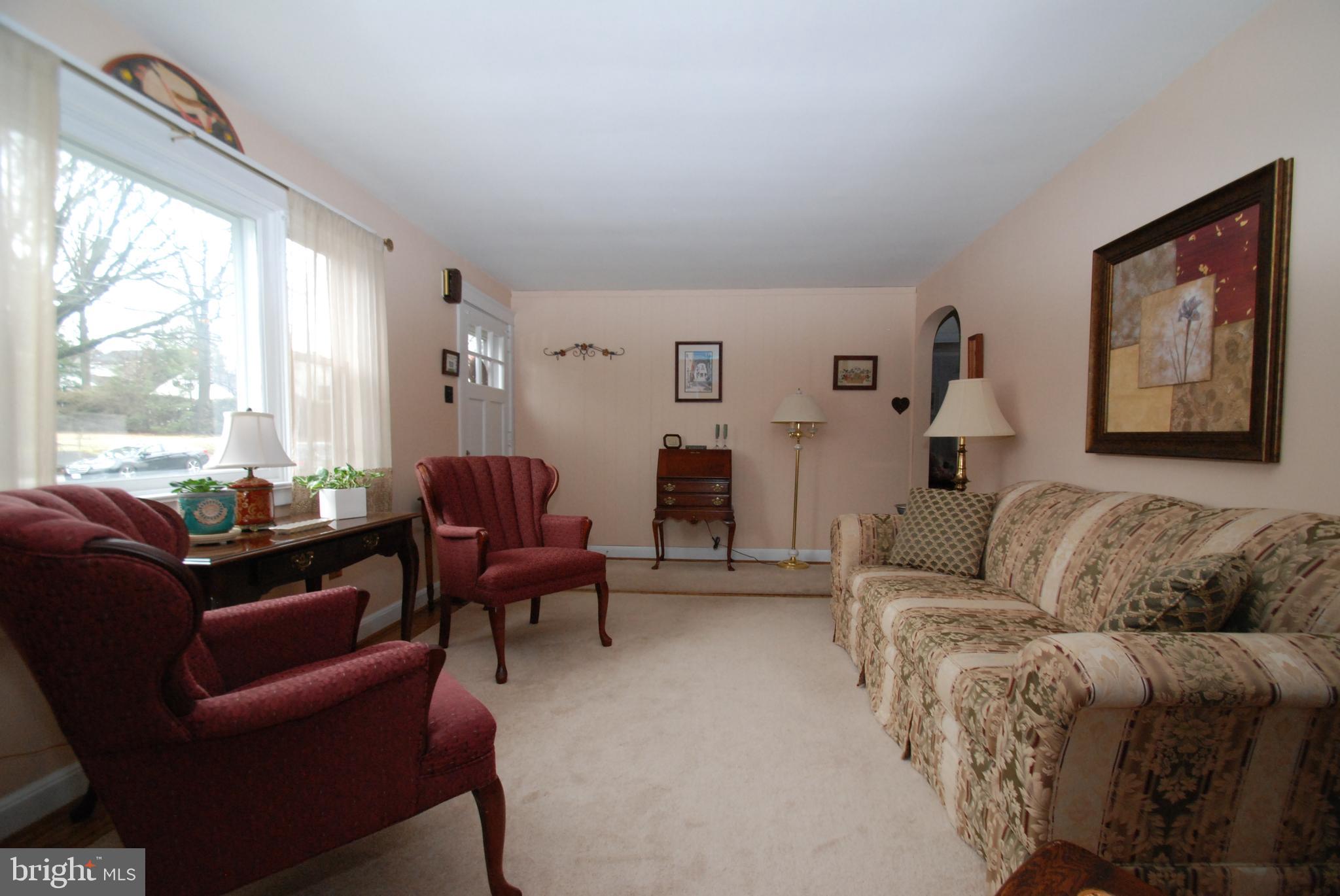 206 Highland Road Pottstown, PA 19464 - Photo 3 of 27 Gallery Image 3