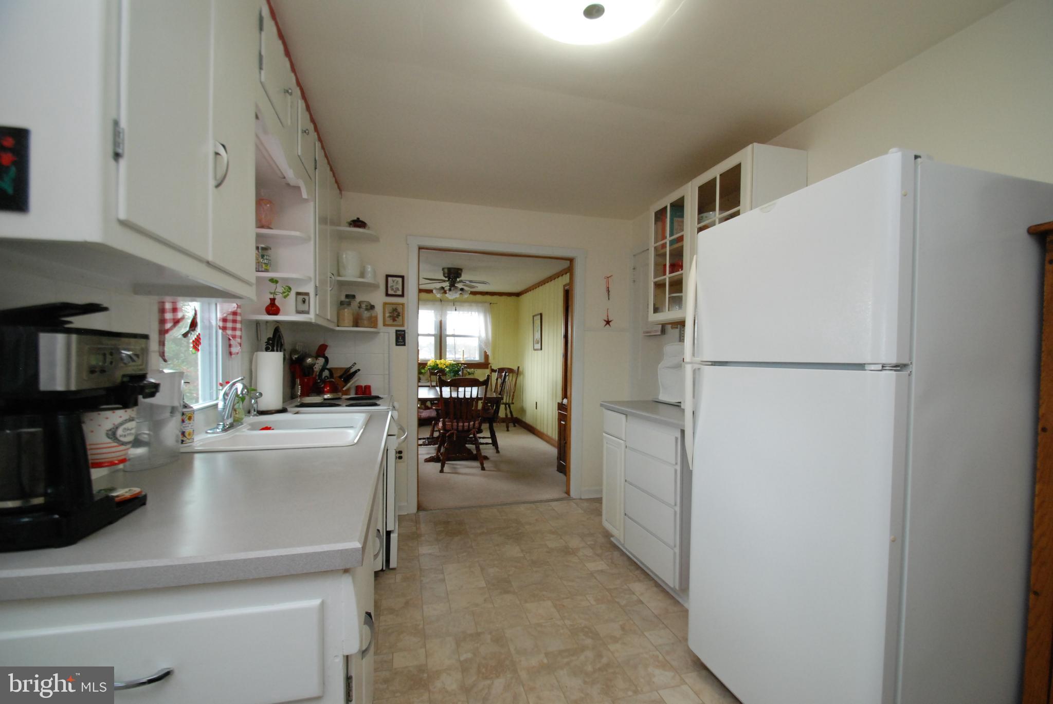 206 Highland Road Pottstown, PA 19464 - Photo 8 of 27 Gallery Image 8