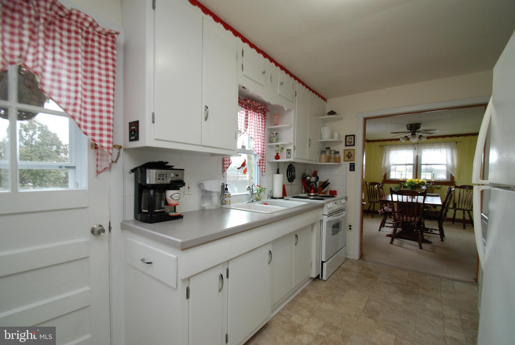 206 Highland Road Pottstown, PA 19464 - Photo 9 of 27 Gallery Image 9