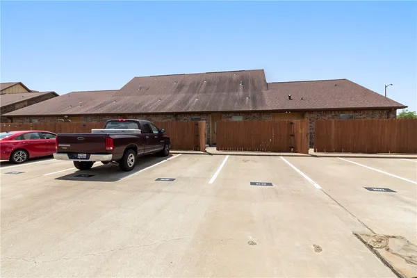 $2,650 | 3420 General Parkway, College Station, TX 77845