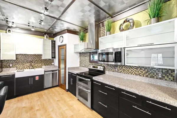 $8,595 | 1301 South 1st Street, Unit 1 & 2, Austin, TX 78704