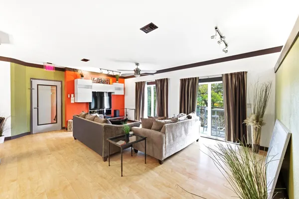 $8,595 | 1301 South 1st Street, Unit 1 & 2, Austin, TX 78704