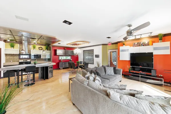 $8,595 | 1301 South 1st Street, Unit 1 & 2, Austin, TX 78704