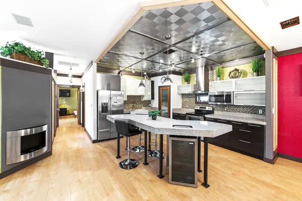 $8,595 | 1301 South 1st Street, Unit 1 & 2, Austin, TX 78704