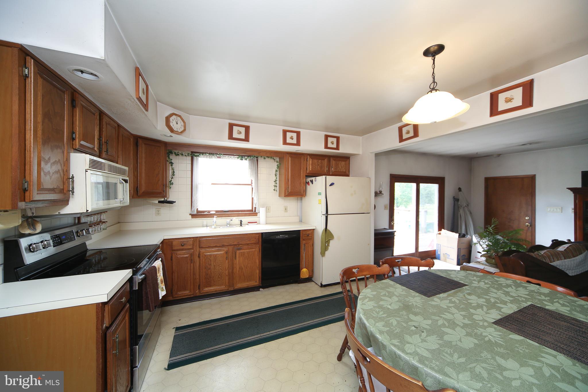 300 Forrest Road Sellersville, PA 18960 - Photo 2 of 51 Gallery Image 2