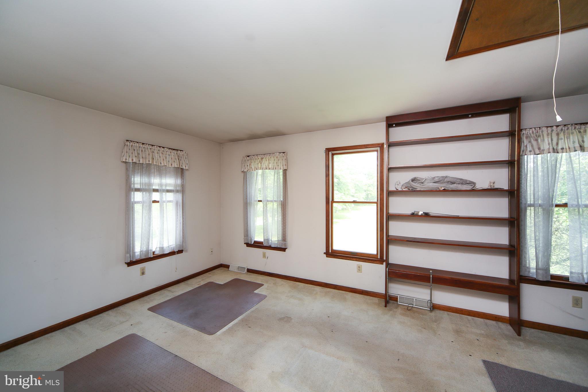 300 Forrest Road Sellersville, PA 18960 - Photo 21 of 51 Gallery Image 21
