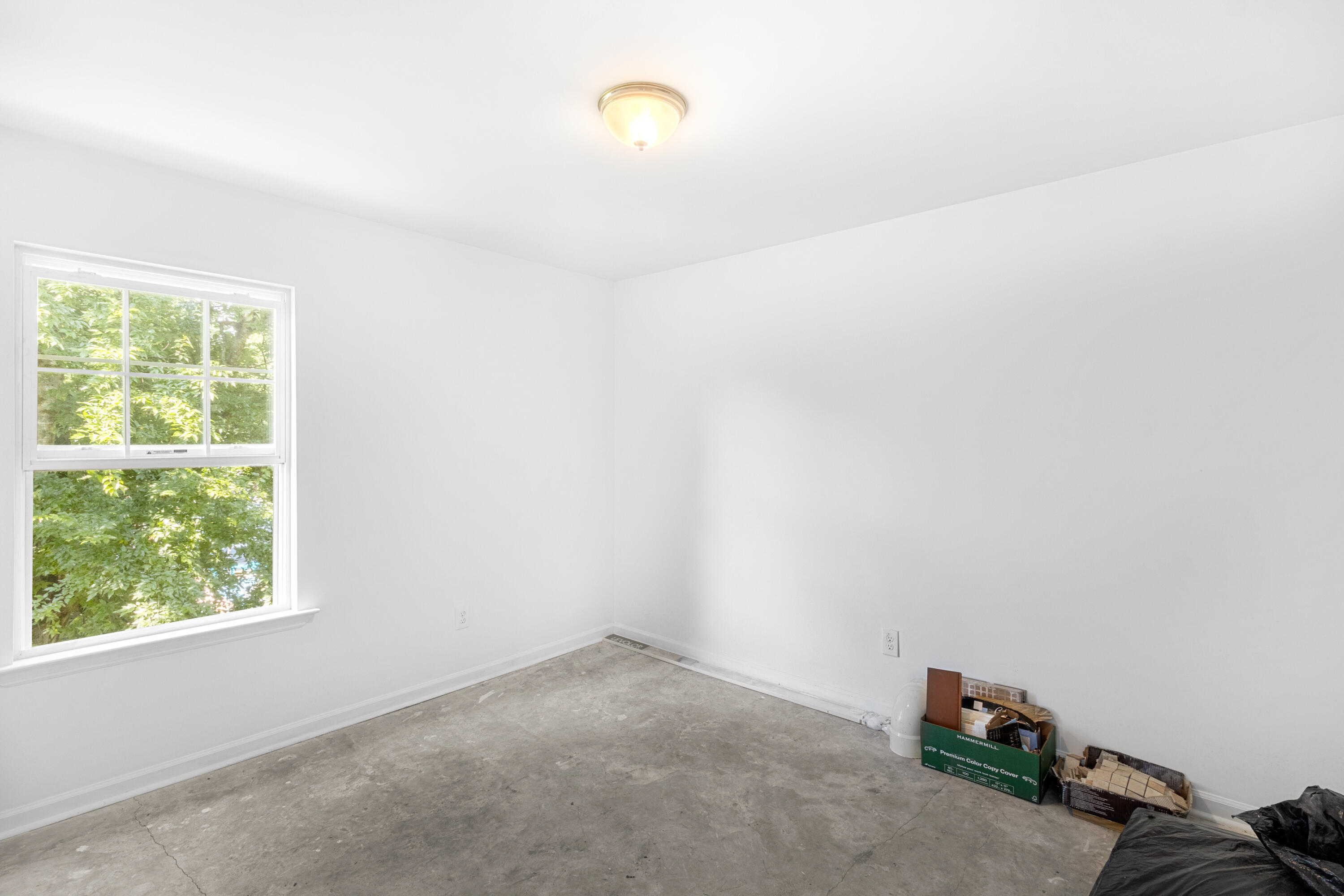 4310 Tee Pee Drive Chattanooga, TN 37406 - Photo 23 of 24 tee pee 3 car garage large storage area