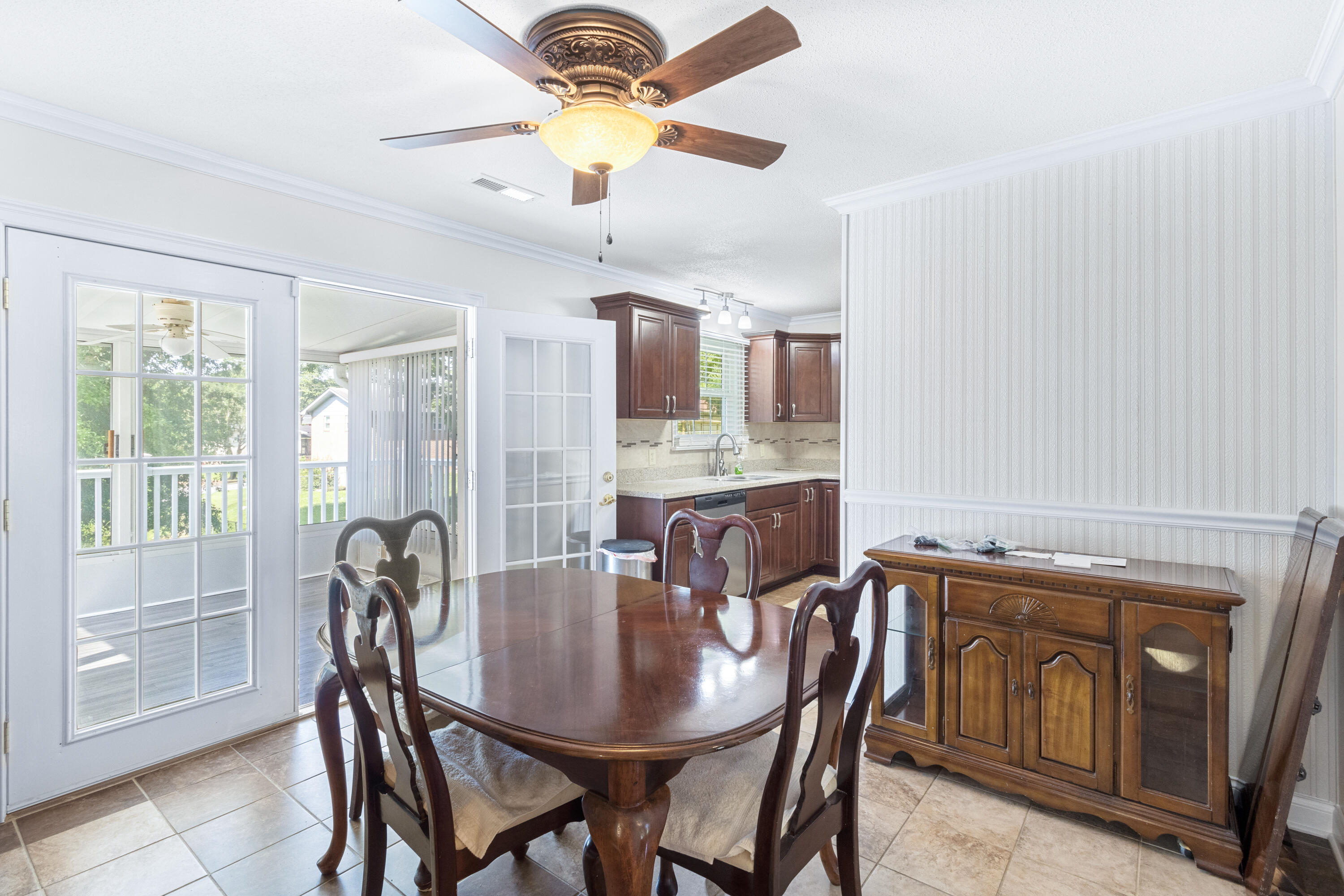 4310 Tee Pee Drive Chattanooga, TN 37406 - Photo 10 of 24 tee pee dining