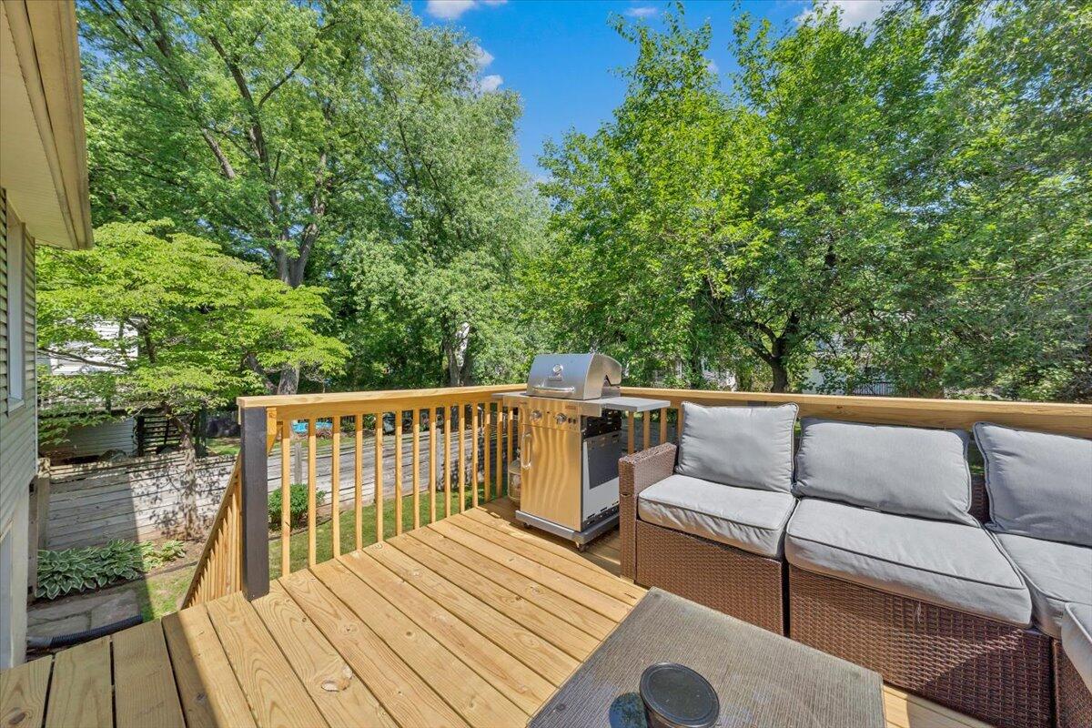 1205 Summit Avenue Southwest Roanoke, VA 24015 - Photo 40 of 52 40-MIB09251