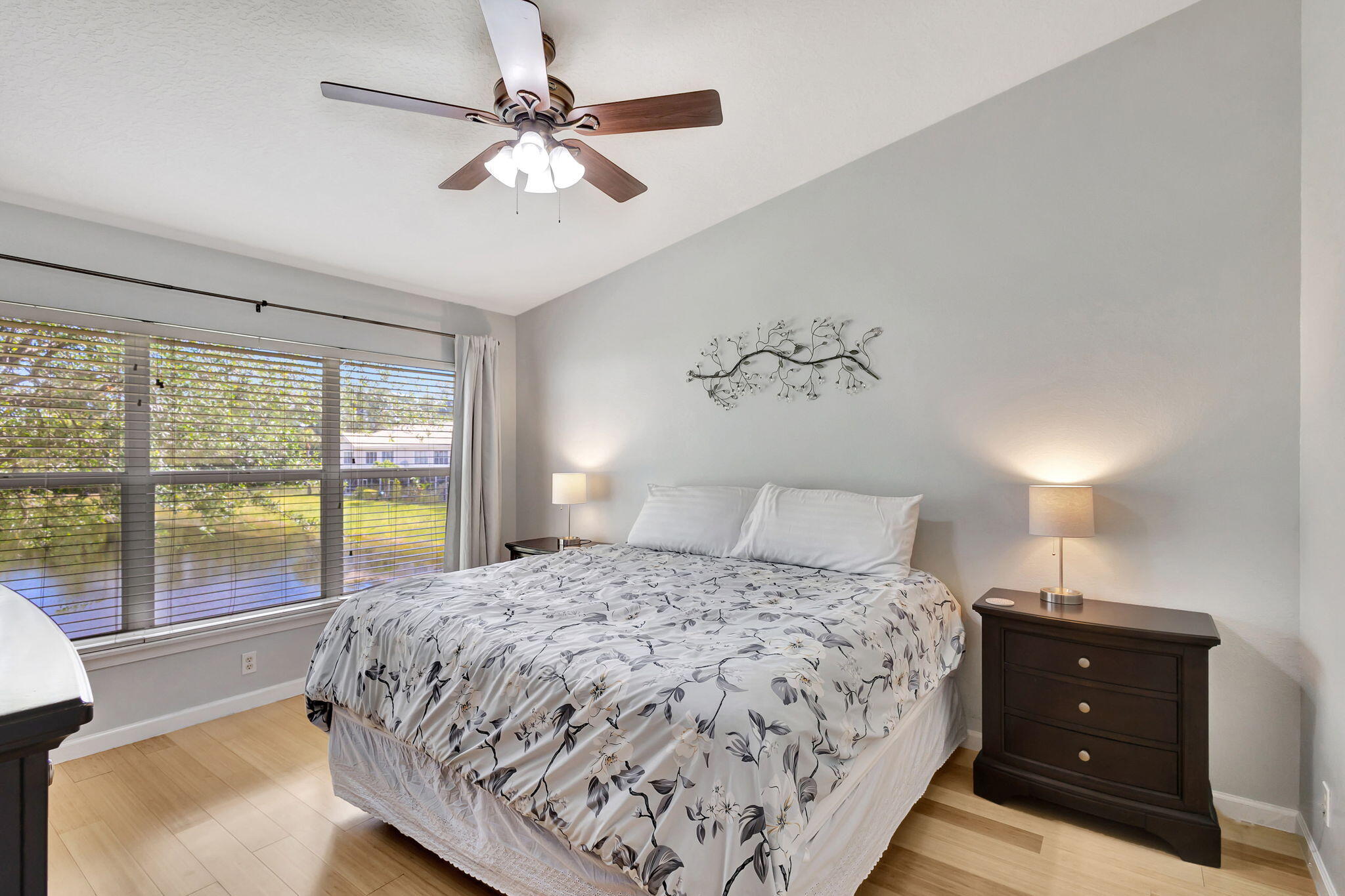 1103 Woodfield Road Greenacres, FL 33415 - Photo 18 of 44 23-web-or-mls-5D1A2860