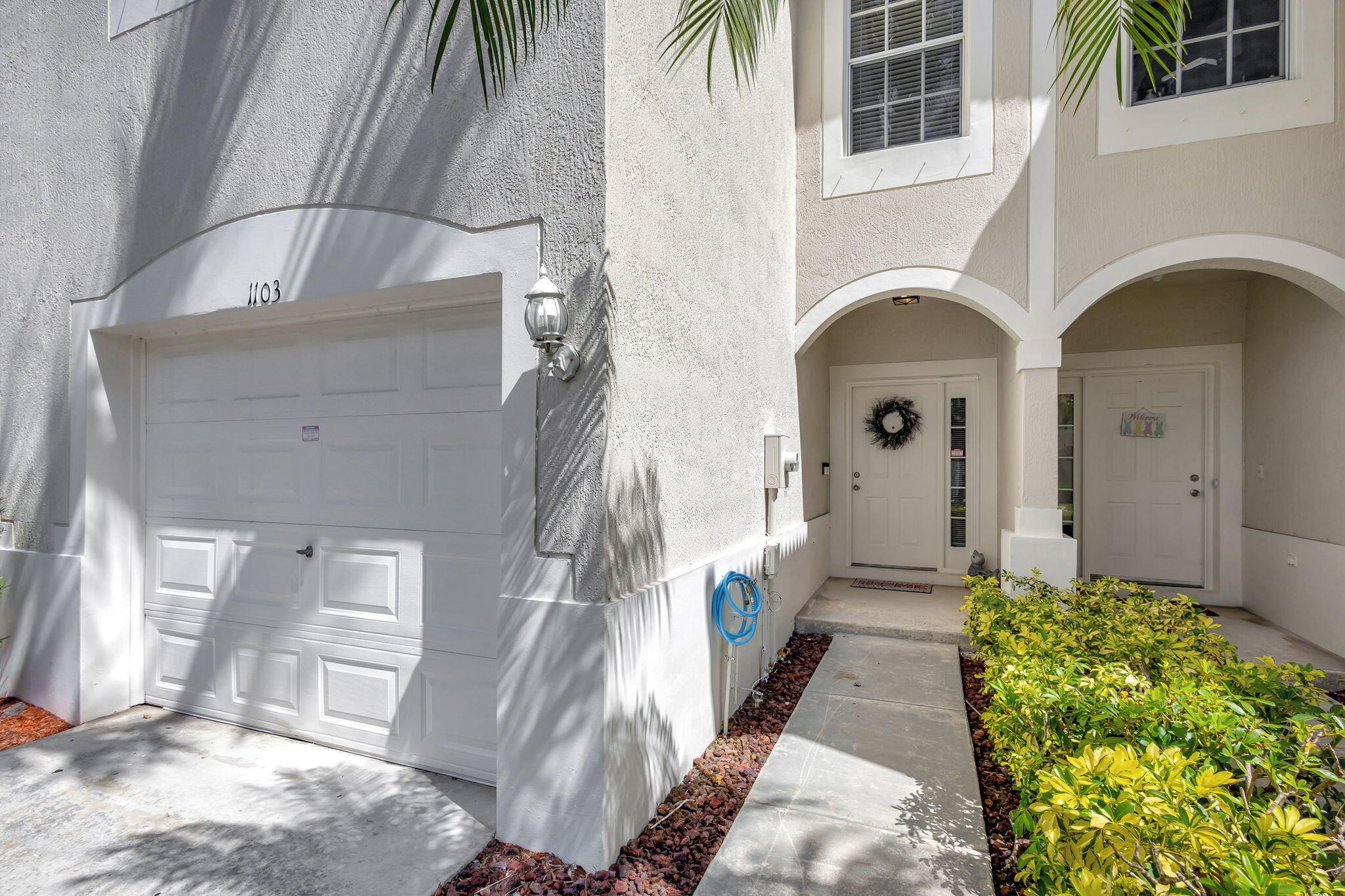 1103 Woodfield Road Greenacres, FL 33415 - Photo 4 of 44 4-web-or-mls-5D1A2940