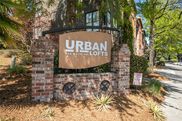 $3,200 | 118 Ruth Drive, Unit 620, Athens, GA 30601