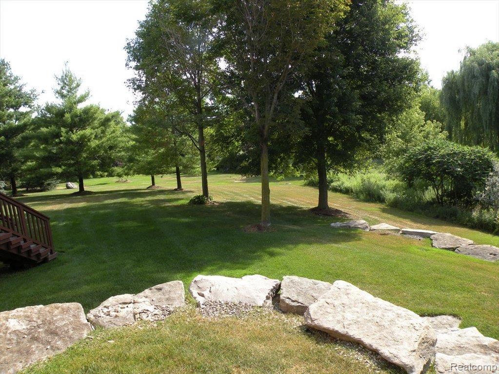 2905 Baytree Court Rochester, MI 48306 - Photo 23 of 25 Exterior