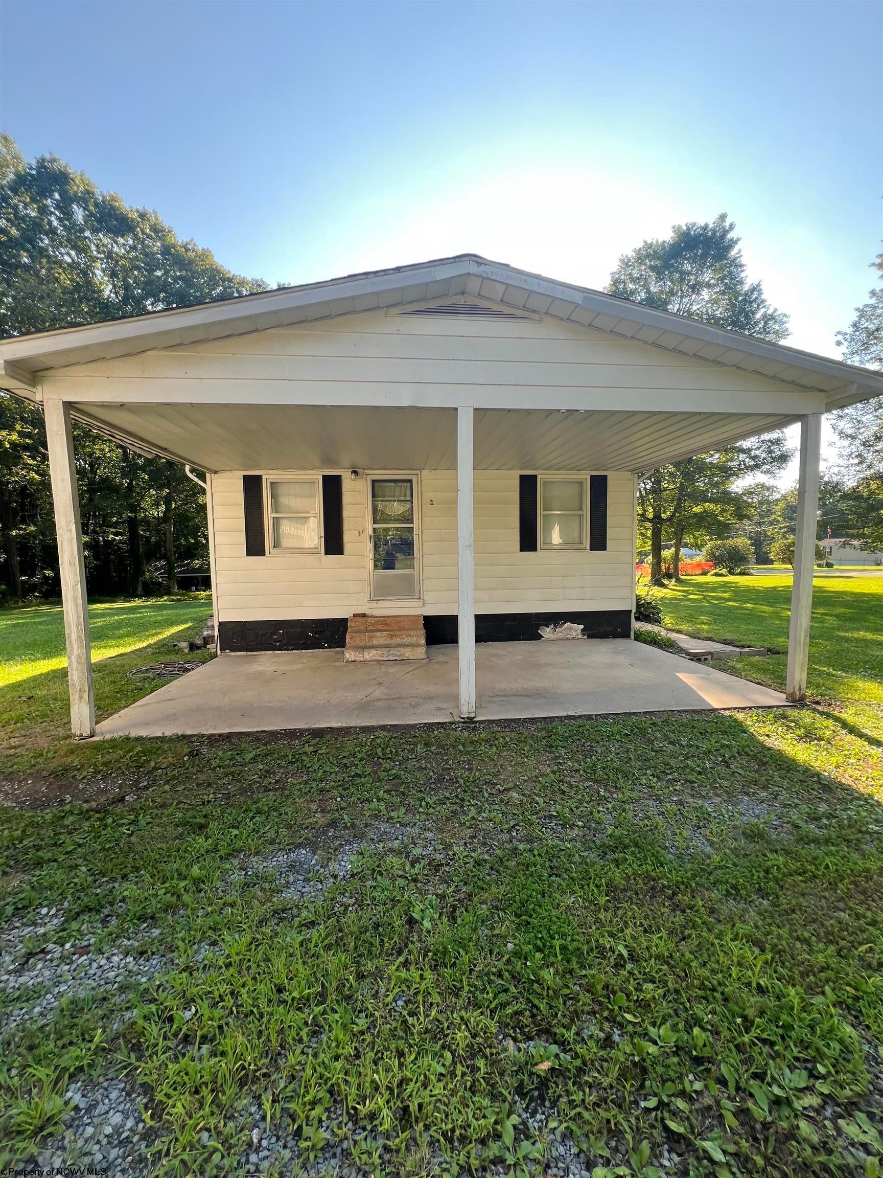 1364 Dogtown Road Reedsville, WV 26547 - Photo 12 of 13 Gallery Image 12