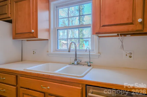 $450,000 | 195 Long John Drive, Hendersonville, NC 28791