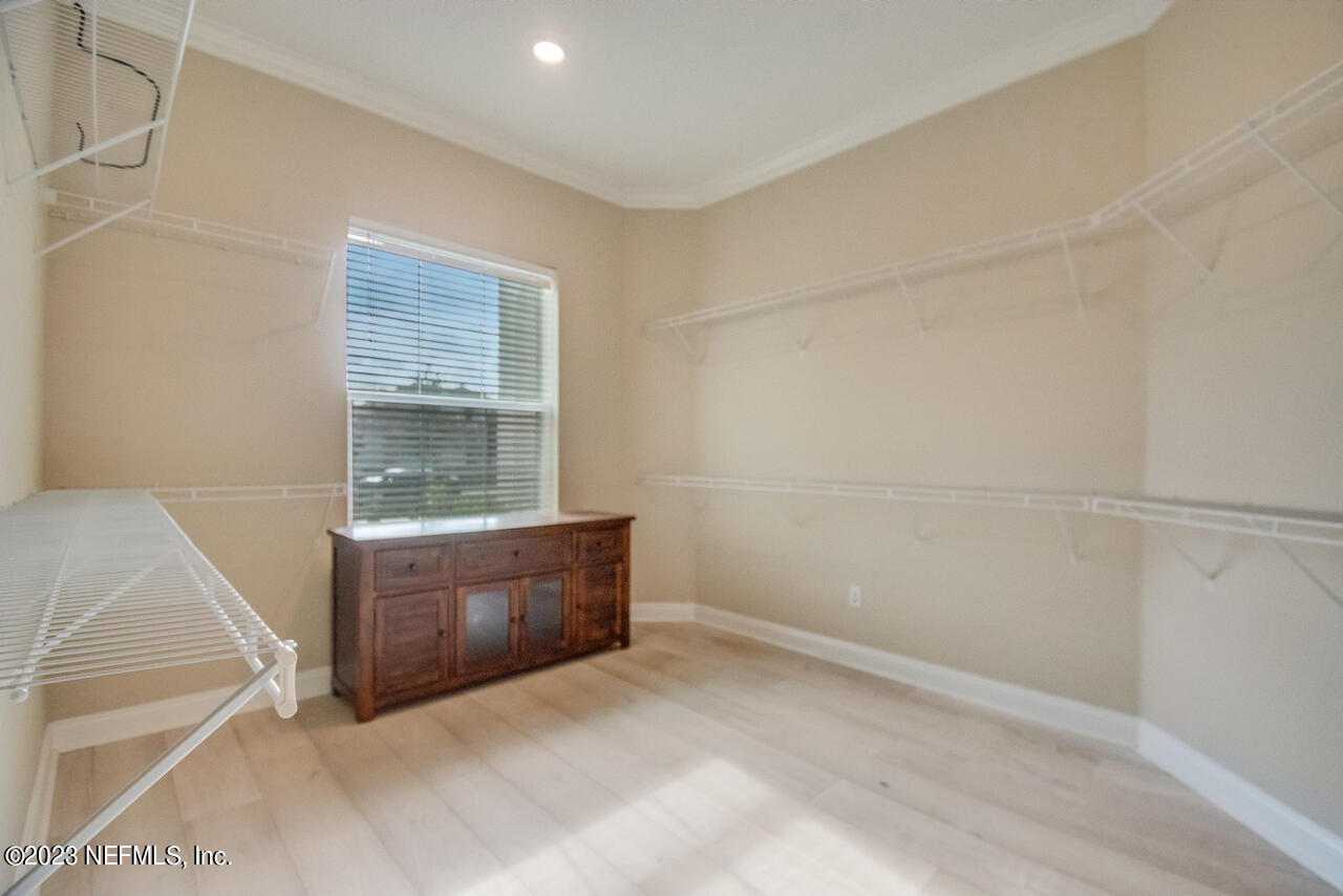 233 Aspinwall Parkway St. Augustine, FL 32095 - Photo 14 of 31 an empty room with windows