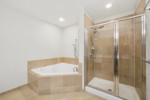 $375,000 | 1515 South Prairie Avenue, Unit 803, Chicago, IL 60605