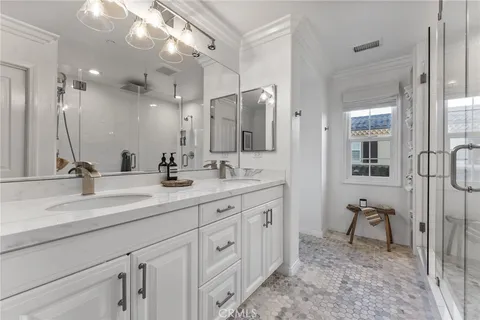 $2,399,000 | 10 Bower Tree, Irvine, CA 92603