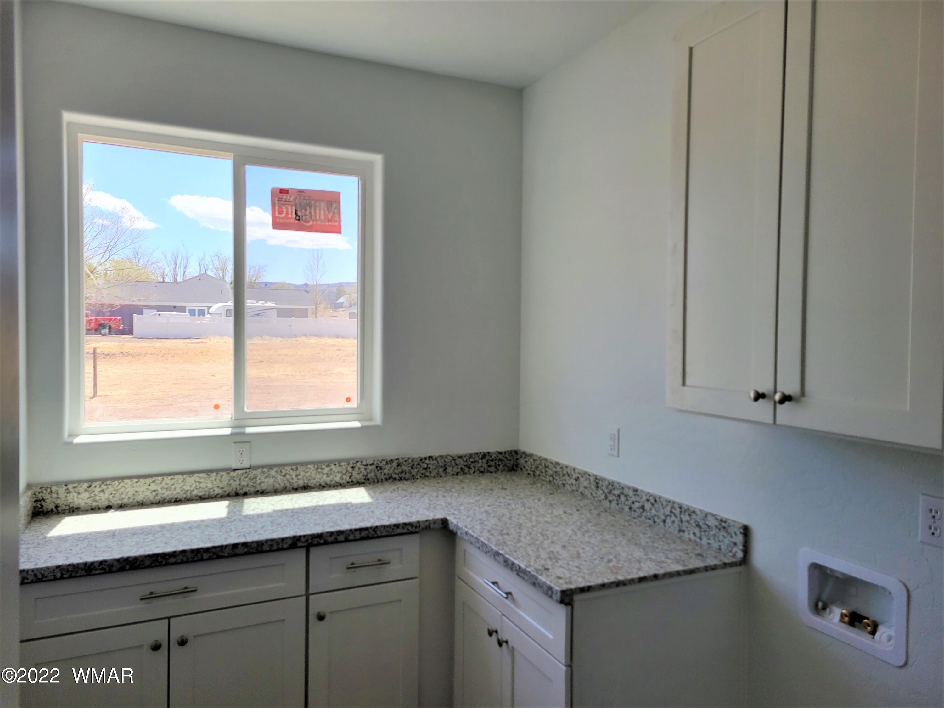 176 North River Road Eagar, AZ 85925 - Photo 10 of 11 Gallery Image 10