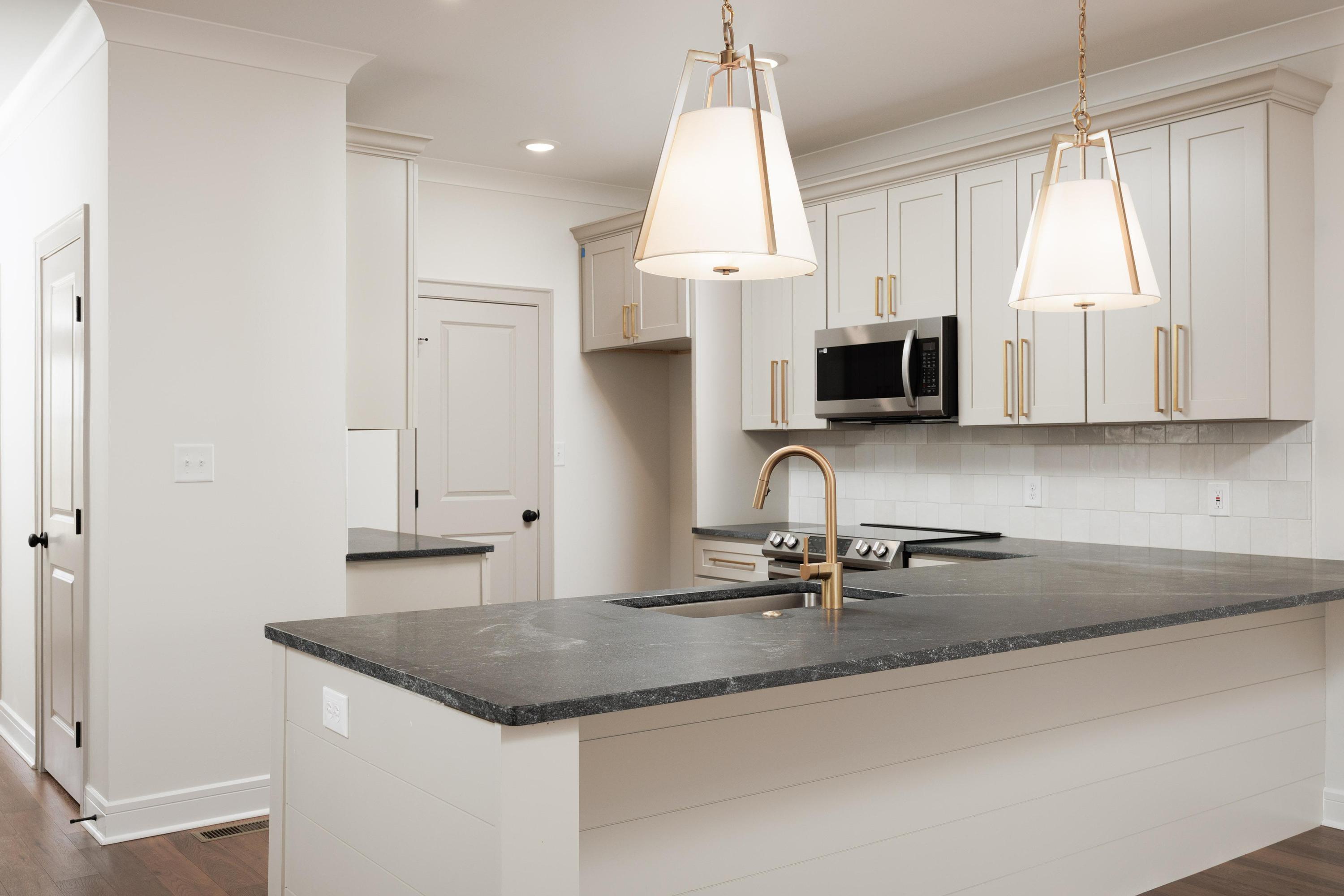 6354 Dharma Loop Chattanooga, TN 37412 - Photo 14 of 34 2023_08_August_6354_Dharma_Loop_0014