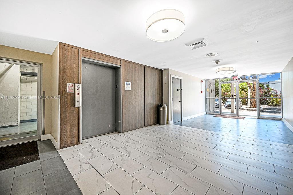 18041 Biscayne Boulevard, Unit 1201 Aventura, FL 33160 - Photo 26 of 42