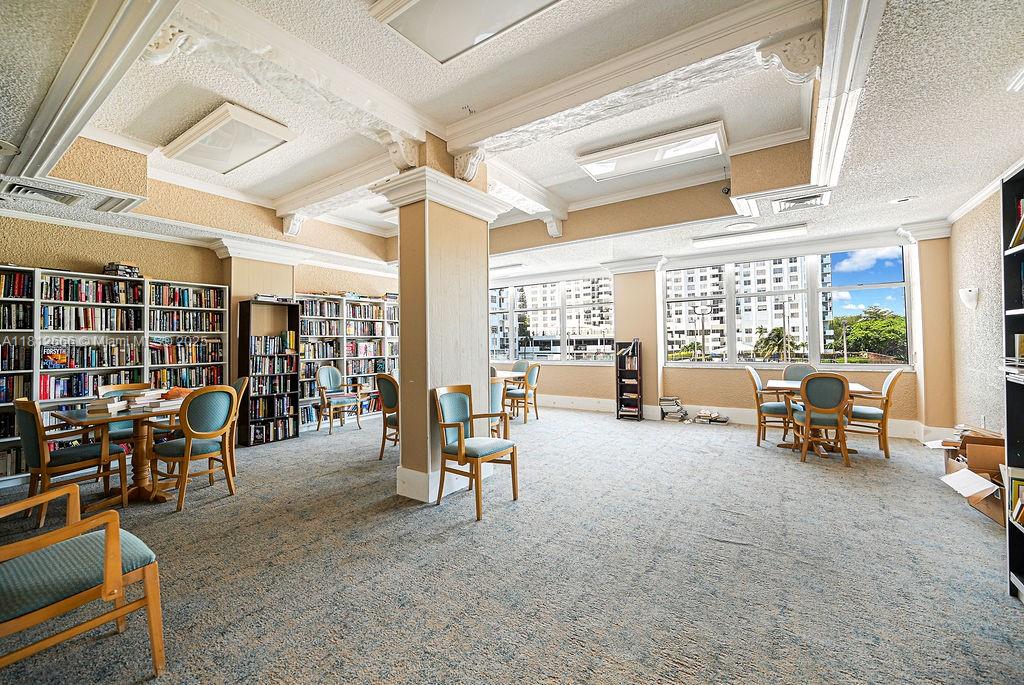 18041 Biscayne Boulevard, Unit 1201 Aventura, FL 33160 - Photo 31 of 42