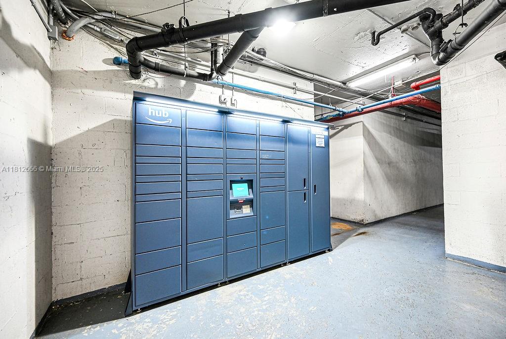 18041 Biscayne Boulevard, Unit 1201 Aventura, FL 33160 - Photo 33 of 42