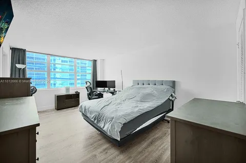 $280,000 | 18041 Biscayne Boulevard, Unit 1201, Aventura, FL 33160