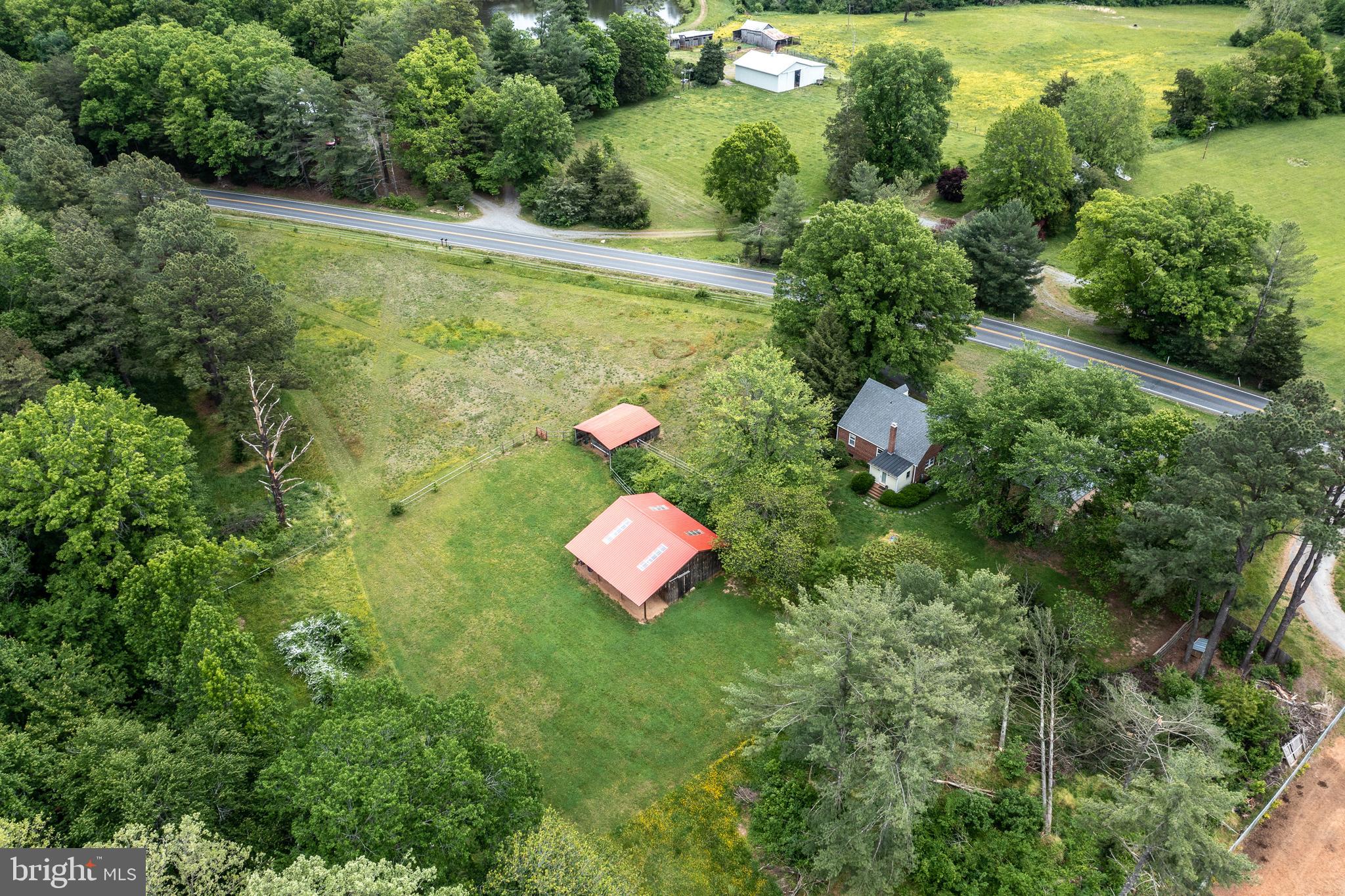 11377 Cross County Road Mineral, VA 23117 - Photo 4 of 51 Gallery Image 4