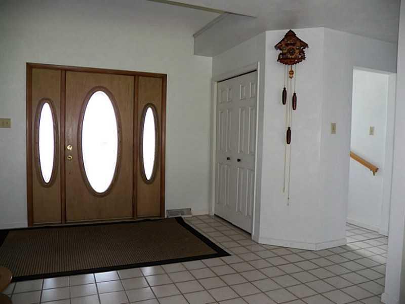 1665 Beighley Road Apollo, PA 15613 - Photo 2 of 20 Entry/Foyer. Ceramic tiled floor Welcomes you to this homes Spacious Open Floor Plan!