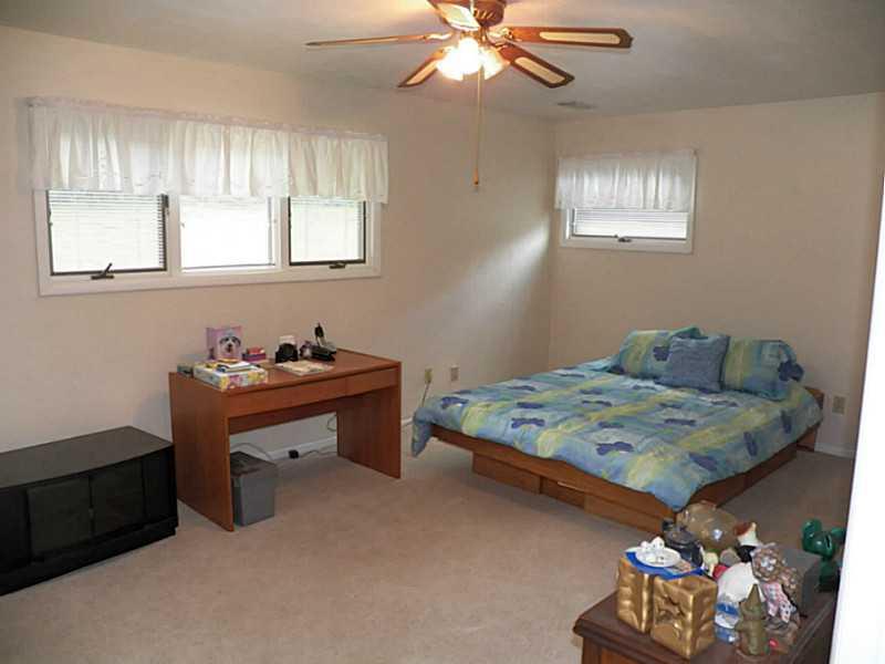 1665 Beighley Road Apollo, PA 15613 - Photo 11 of 20 Bedroom. Great Size 2nd Bedroom on 2nd Floor.