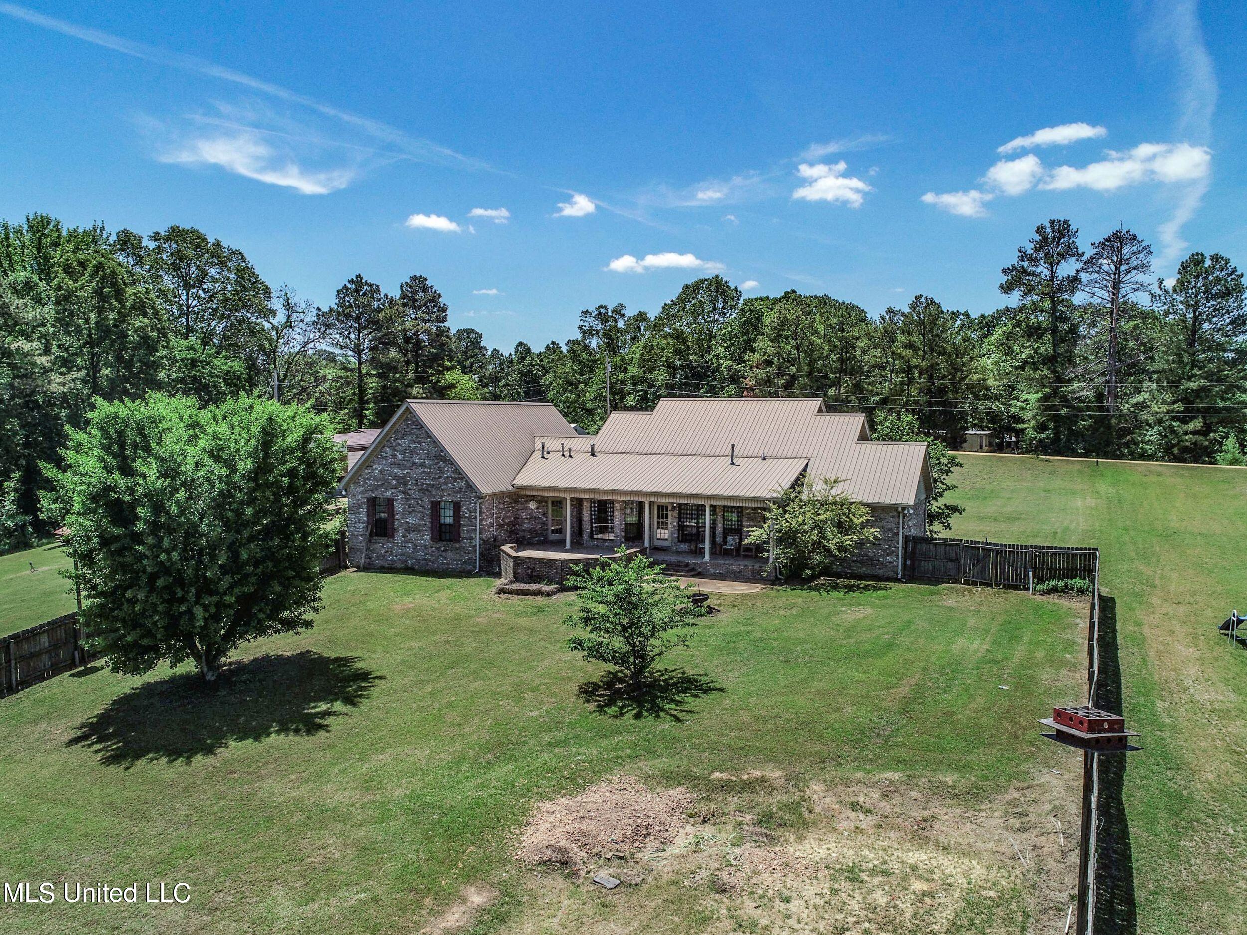 297 Ridge Crest Drive Pope, MS 38658 - Photo 10 of 114 c297rc15