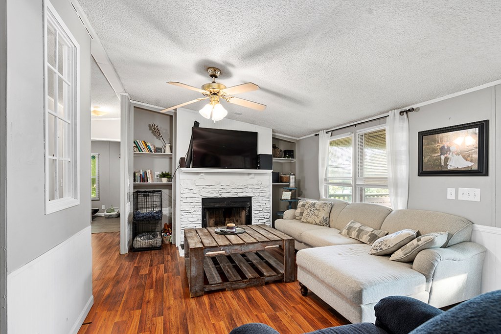 85 Relax Street Waterloo, SC 29384 - Photo 6 of 16