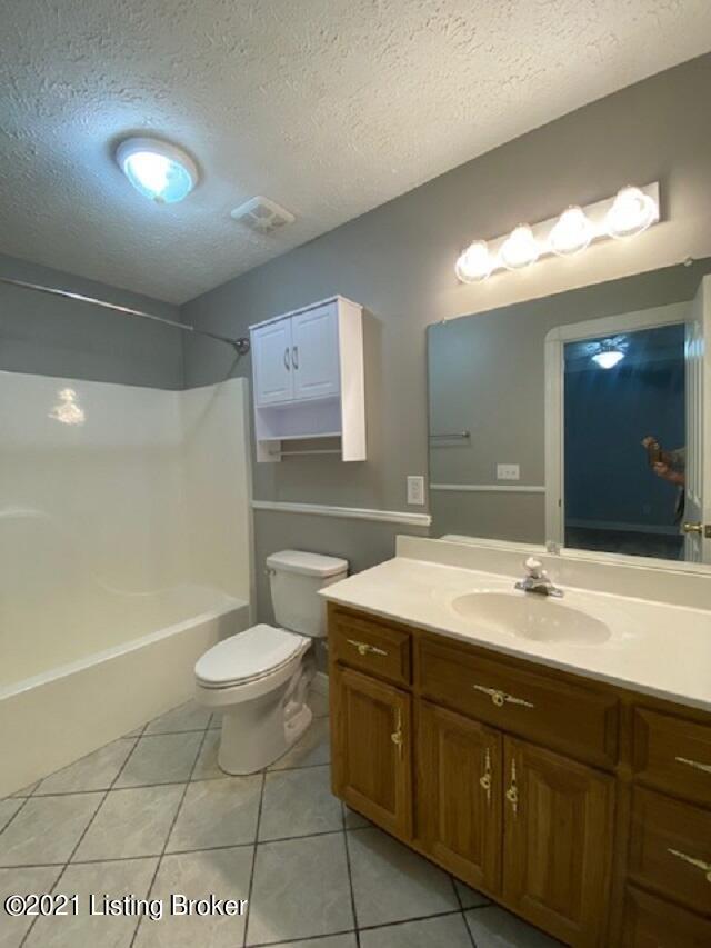 200 Ed Pile Road Bardstown, KY 40004 - Photo 19 of 31 Tiled Primary Bath