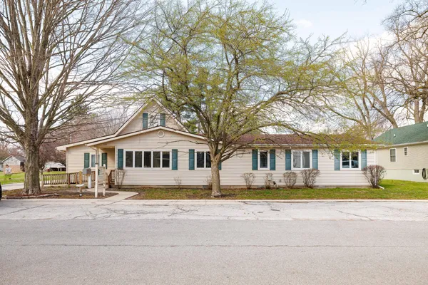 $175,000 | 310 East Lincoln Street, Kentland, IN 47951