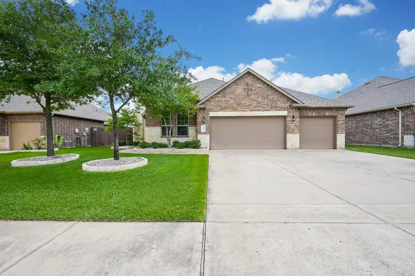 $2,995 | 22918 Dale River Road, Tomball, TX 77375