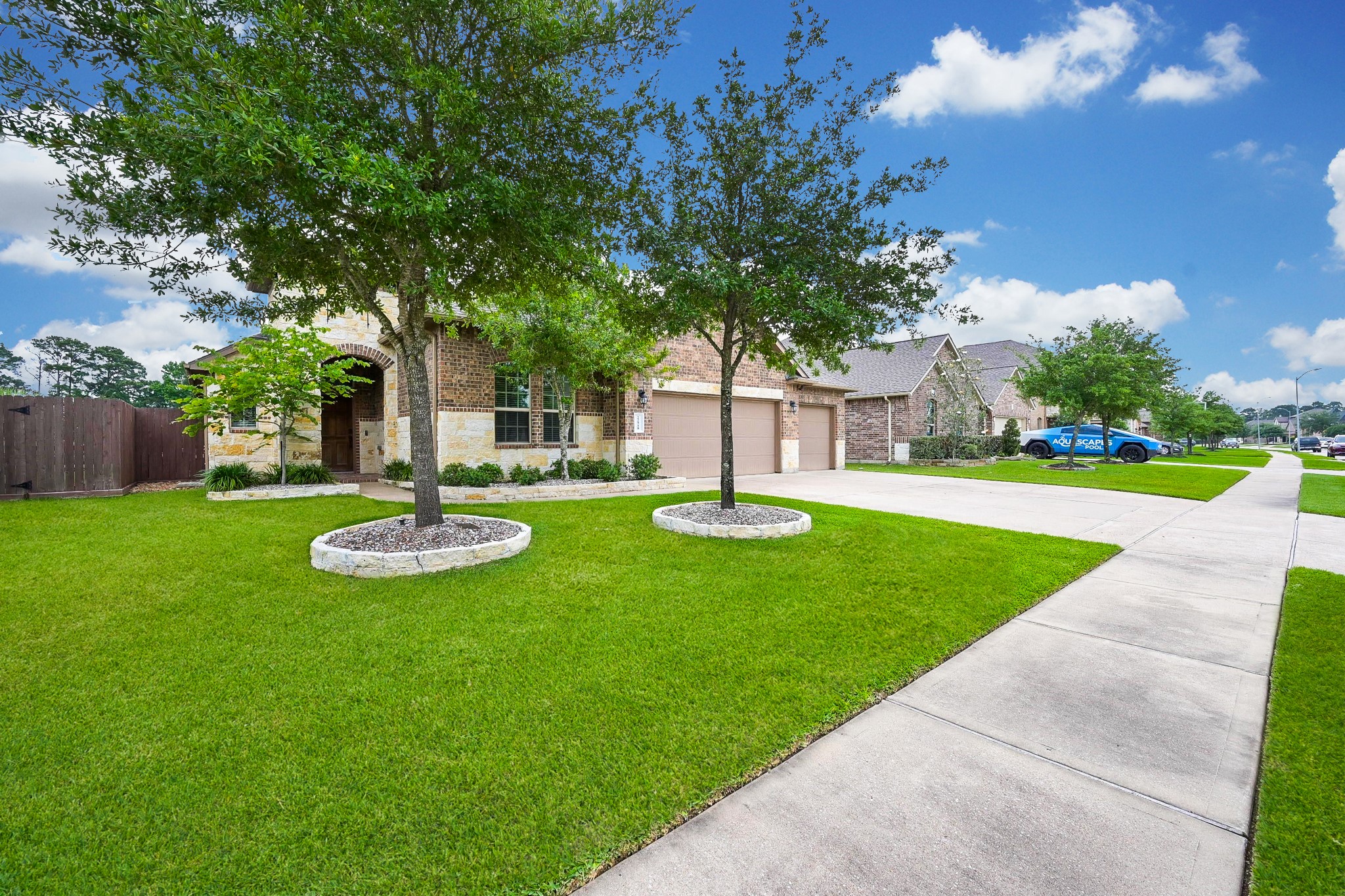 22918 Dale River Road Tomball, TX 77375 - Photo 2 of 38