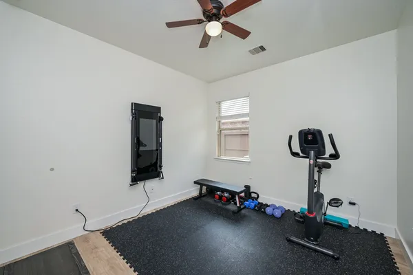 $2,995 | 22918 Dale River Road, Tomball, TX 77375