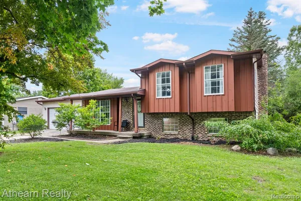 $264,900 | 7156 Sharp Road, Swartz Creek, MI 48473