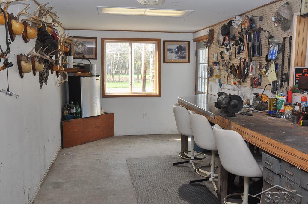 11790 Geddes Road Saginaw, MI 48609 - Photo 20 of 28 31288622-19.JPG